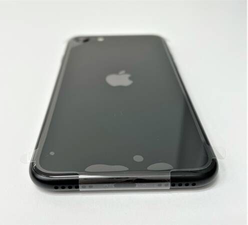 ムスビー｜○本体未使用○iPhone SE（第2世代） SIMフリー 64GB 