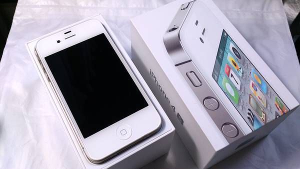 ムスビー｜【正規SIMフリー】iPhone 4S 32GB ホワイト タイ版 