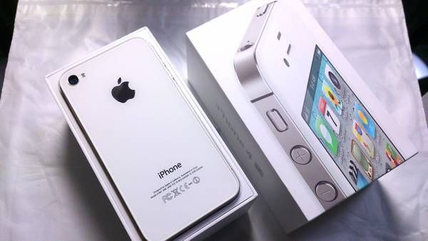 ムスビー｜【正規SIMフリー】iPhone 4S 32GB ホワイト タイ版 