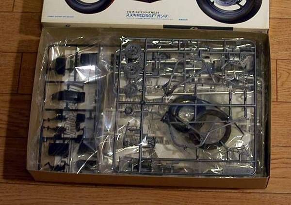 ���ߥ�1/12��������RG250 ����ޡ�̤������