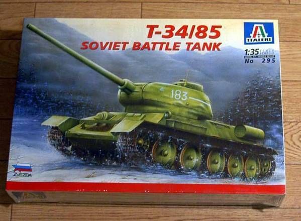 �������1/35MM��T-34/85 ̤������
