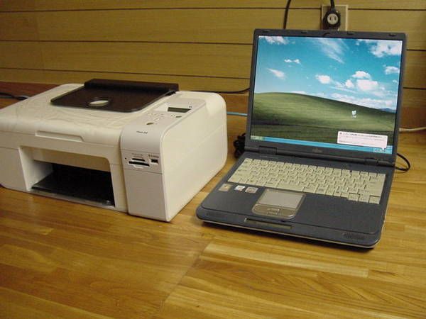 FMV-7220NU5/B Pen4 2.2GHz�ץ�󥿡����å�
