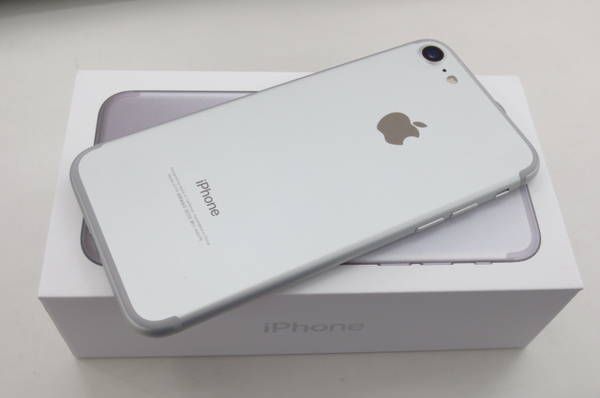 ムスビー｜大黒屋□au iPhone7 256GB シルバー 極美品 判定△ 2858710 