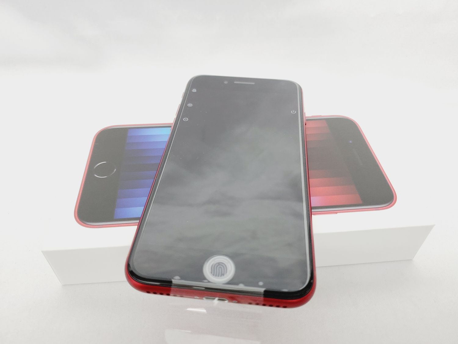 ムスビー｜大黒屋□解除済SB iPhoneSE3 64GB 赤 未使用品 ○ 10971019 