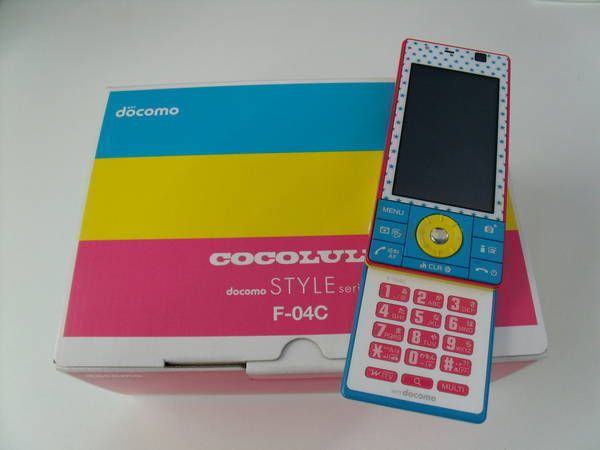ココルル 携帯 大黒屋 docomo F-04C ココルル 新品同様品 白ロム 送料 