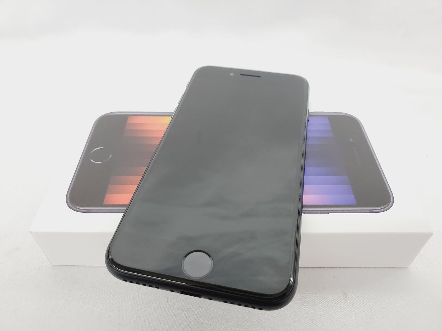 ムスビー｜大黒屋□解除済au iPhoneSE3 128GB 美品 判定○ 11280374 