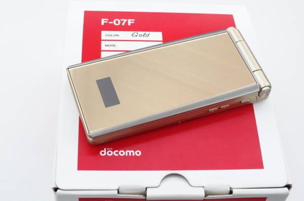 ムスビー｜大黒屋□docomo F-07F ゴールド 中古美品 白ロム 909116142 