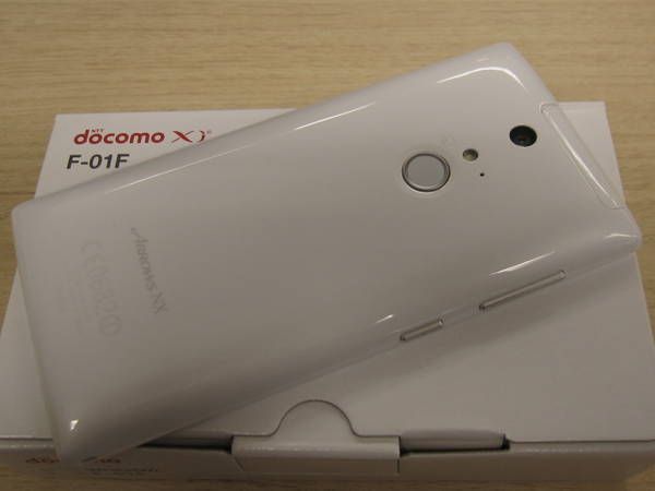 �������docomo ARROWS NX F-01F �� ������ ����� 2671331