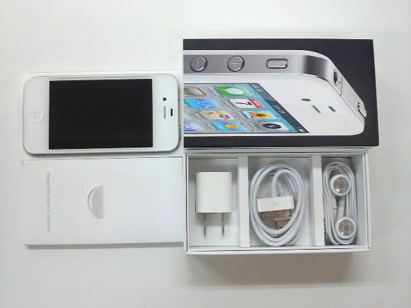iPhone4 8GB (W) �������� ̤���������