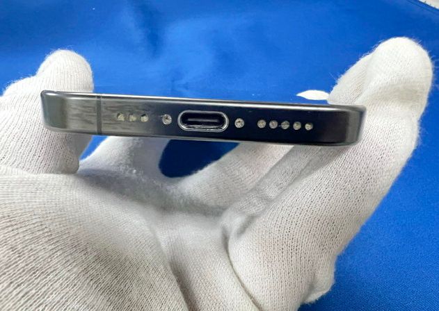 ��SIM�ե꡼��iPhone15 Pro 256GB�ʥ֥�å������˥����������ʡ�����̵����