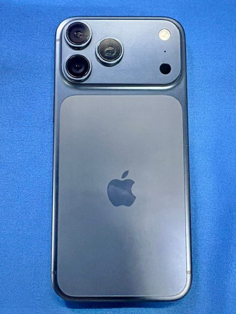 ��SIM�ե꡼��iPhone17 Pro Max 256GB�ʥ֥롼�ˡ�Ƚ���������ʡ�����̵����