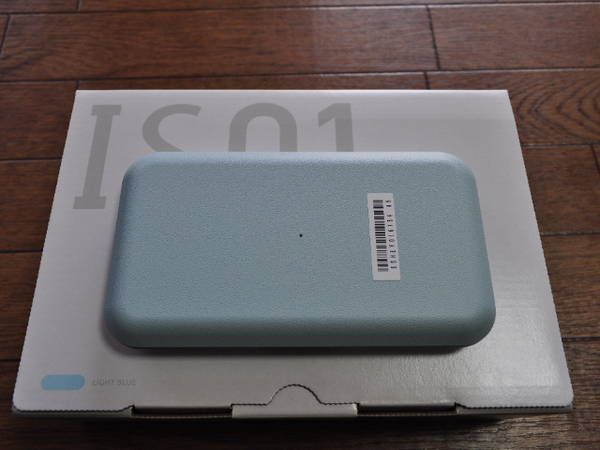 au IS01���饤�ȥ֥롼������̤����