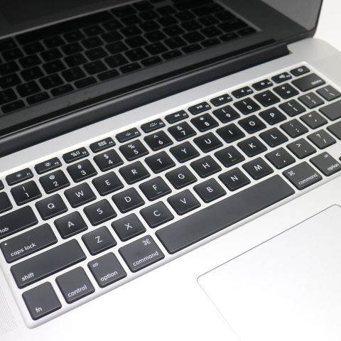 ���� MacBook Pro 2015 15����� Core i7 16GB 512GB