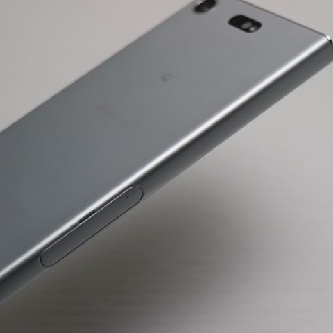 �¿��ݾ� Ķ���� SO-02K Xperia XZ1 Compact ����С� ���� �����