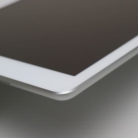 ムスビー｜新品同様 iPad 第5世代 Wi-Fi 128GB シルバー【iPad(第5世代 