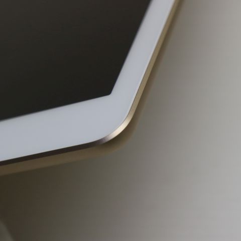 ����Ʊ�� SIM�ե꡼ iPad5 ��5���� Cellular 128GB �������