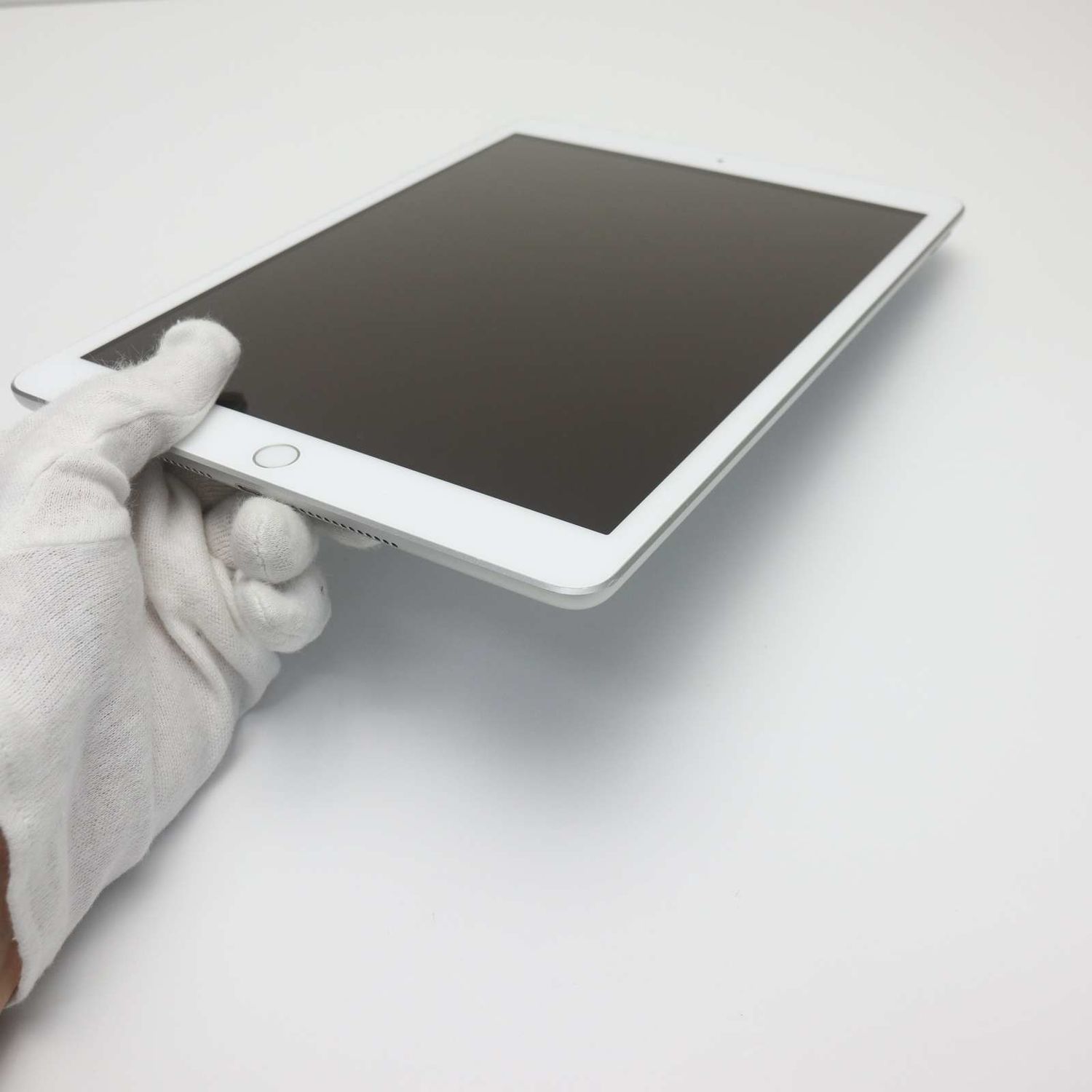 ムスビー｜安心保証 美品 iPad7 第7世代 wi-fiモデル 128GB シルバー 