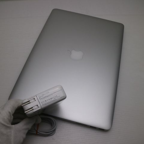 Ķ���� MacBook Pro 2015 15����� Core i7 16GB 256GB