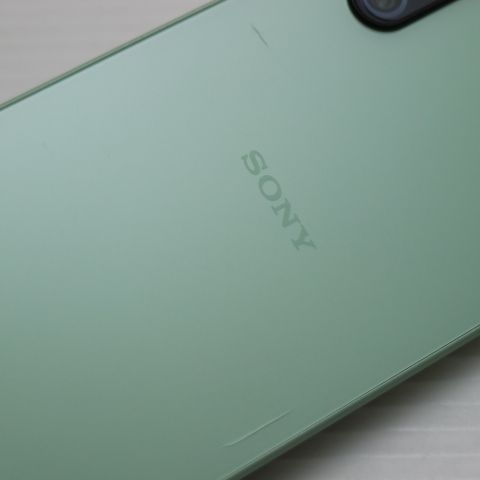 �¿��ݾ� Ķ���� SO-52D Xperia 10 V ���������꡼��