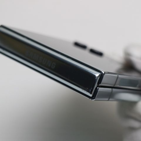 �¿��ݾ� Ķ���� SC-54D Galaxy Z Flip5 �ߥ��