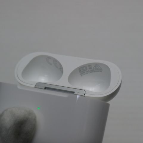 安心保証 美品 AirPods 第3世代