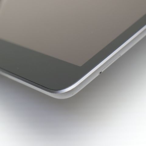 �¿��ݾ� Ķ���� SIM�ե꡼ iPad7 Cellular 128GB  ���ڡ������쥤 �����