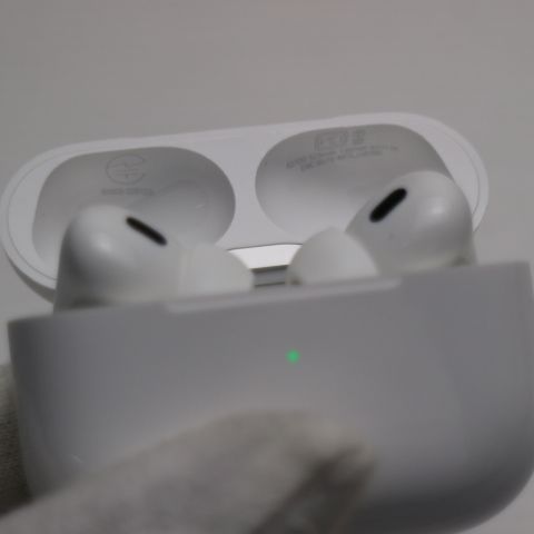 �¿��ݾ� Ķ���� AirPods Pro ��2���� lightning��ǥ� �ۥ磻��