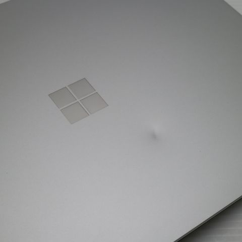  Surface Laptop 2 8 Core i5 8GB 256GB