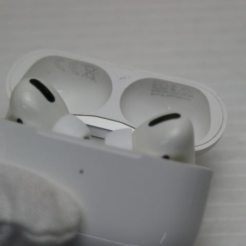 �¿��ݾ� ���� AirPods Pro  �ۥ磻��