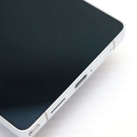 ����Ʊ�� SIM�ե꡼ Galaxy S25 Ultra 256GB �����˥��ॷ��С��֥롼