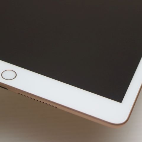 ����Ʊ�� SIM�ե꡼ iPad ��8���� 128GB ������� ¨��ȯ�� ������ȯ��