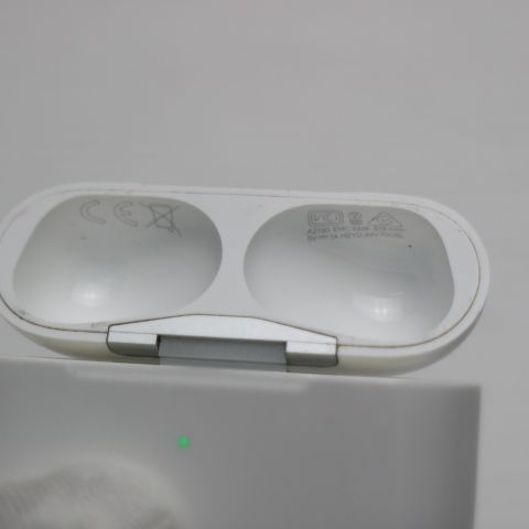 �¿��ݾ� ���� AirPods Pro  �ۥ磻��