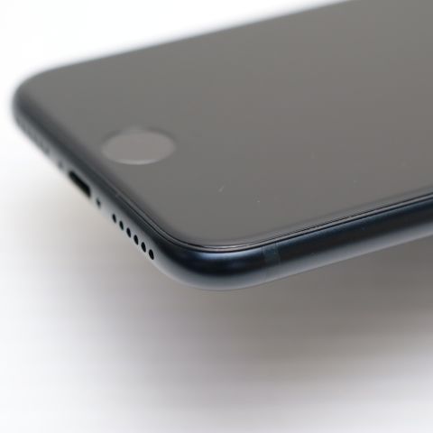 �¿��ݾ� Ķ���� SIM�ե꡼ iPhone SE3 ��3���� 128GB �ߥåɥʥ���