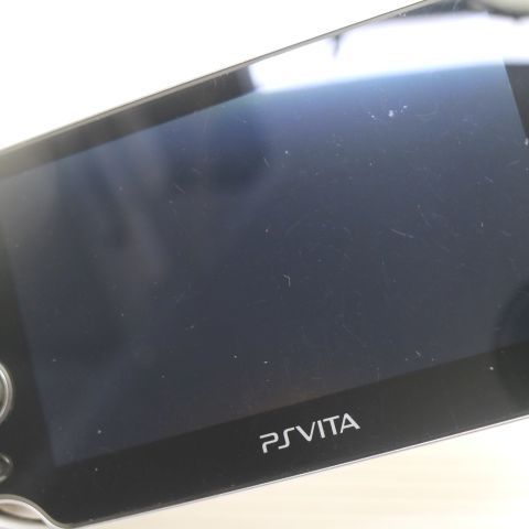 �¿��ݾ��� ���� PCH-1100 PS VITA �֥�å�  �������