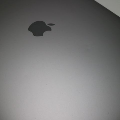 MacBook Pro 2019 16 Core i7 16GB 512GB
