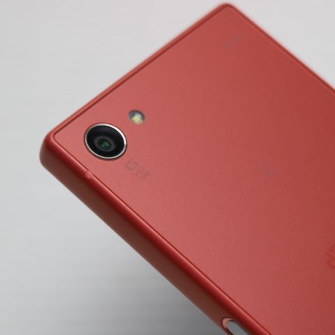 �¿��ݾ� Ķ���� SO-02H Xperia Z5 Compact �������  SIM���å�����Ѥ�