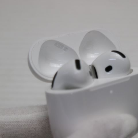 �¿��ݾ� ���� AirPods 4(�����ƥ��֥Υ�������󥻥�������)