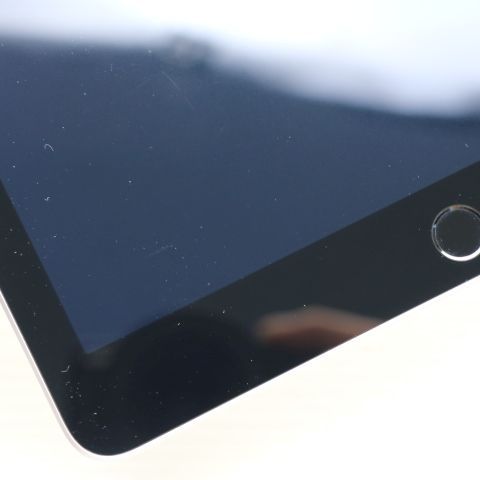 Ķ���� SIM�ե꡼ iPad5 ��5���� Wi-Fi+����顼  32GB ���ڡ������쥤