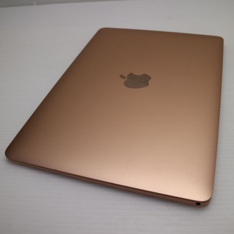 Ķ���� MacBook 2017 12����� ��7���� Core m3 8GB 256GB