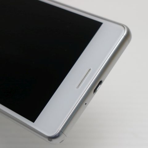 �¿��ݾ��� ���� au SOV33 Xperia X Performance �ۥ磻��  �������