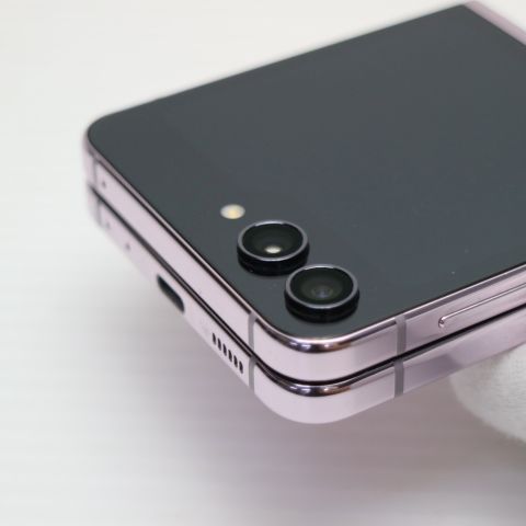 �¿��ݾ� Ķ���� SC-54D Galaxy Z Flip5 ��٥����