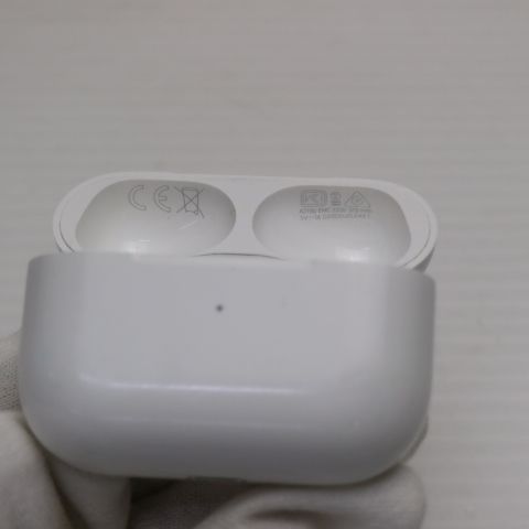 �¿��ݾ� ���� AirPods Pro  �ۥ磻��