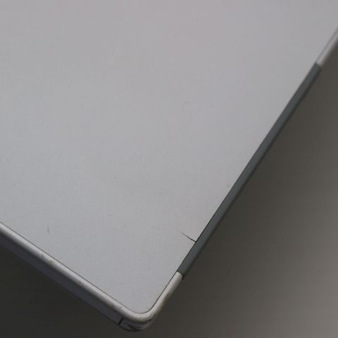 安心保証付 美品 F-04H arrows Tab ホワイト  中古本体