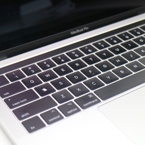 ���� MacBook Pro 2017 13����� Core i7 16GB 512GB