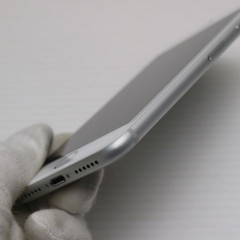 安心保証付 新品同様 SIMフリー iPhone7 32GB シルバー  中古本体