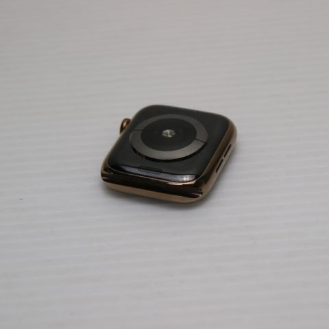 ����Ʊ�� Apple Watch series5 44mm GPS+����顼 �������