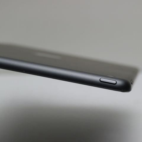 �¿��ݾ� Ķ���� iPad ��9���� Wi-Fi 64GB ���ڡ������쥤