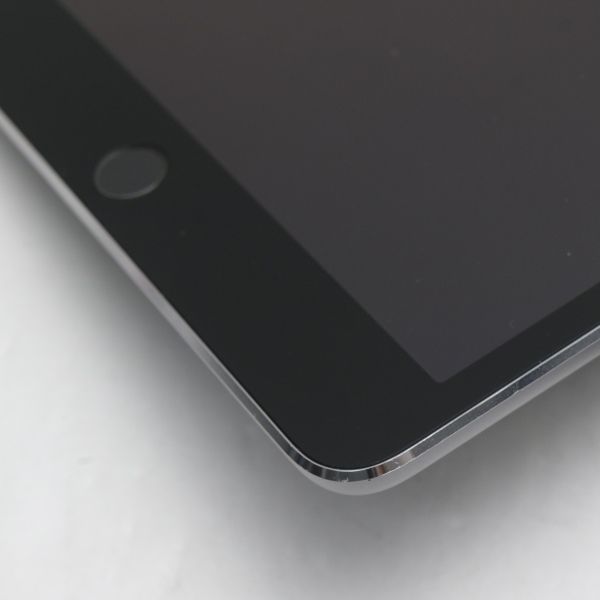 ムスビー｜安心保証付 新品同様 iPad mini 3 Wi-Fi 16GB スペース  