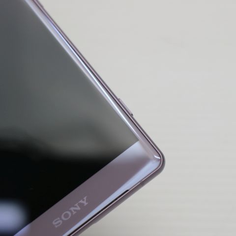 �¿��ݾ� ����Ʊ�� SOV37 Xperia XZ2 �ԥ� ���� �����