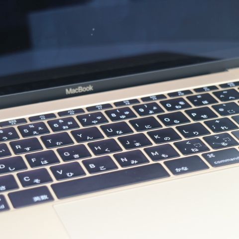 Ķ���� MacBook 2017 12����� ��7���� Core m3 8GB 256GB